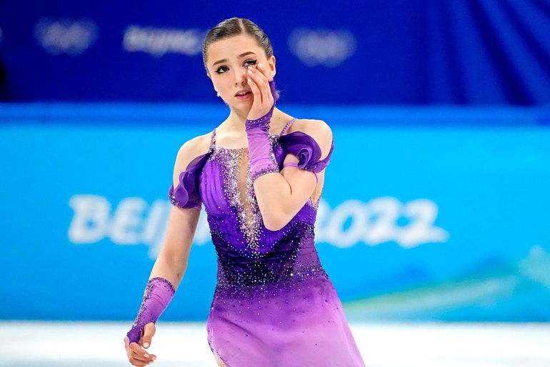 Thiên thần nước Nga khóc nức nở khi thi đấu ở Olympic - 5