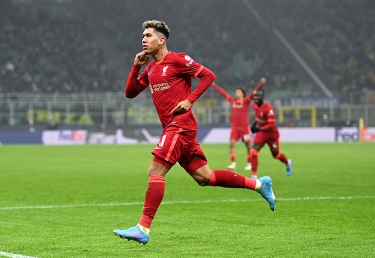 Salah lập công, Liverpool mở toang cánh cửa vào tứ kết Champions League - 3