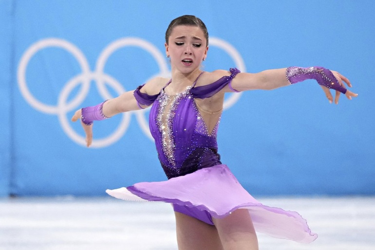 Thiên thần nước Nga khóc nức nở khi thi đấu ở Olympic - 3