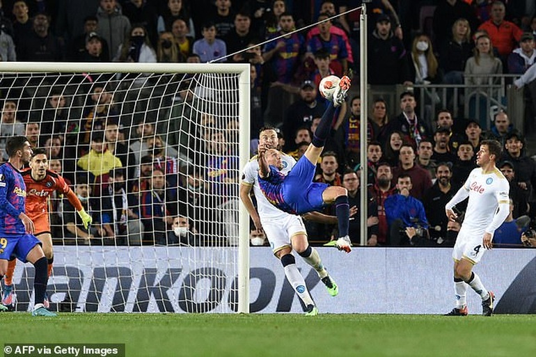 Ferran Torres thi đấu vô duyên, Barcelona hòa thất vọng Napoli - 5