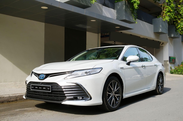 Camry HV - mẫu xe thúc đẩy nền tảng phương tiện xanh của Toyota tại Việt Nam - 2 Camry HV - mẫu xe thúc đẩy nền tảng phương tiện xanh của Toyota tại Việt Nam - 2