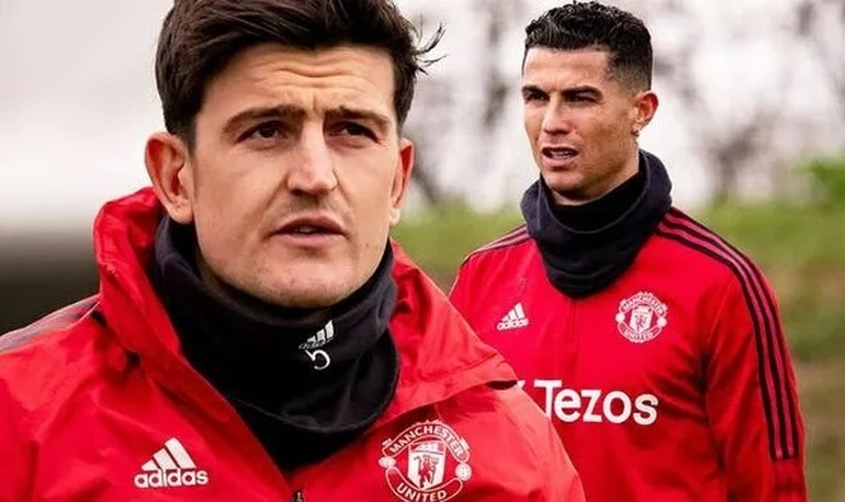 C.Ronaldo chê Harry Maguire đá dở, muốn giành quyền đeo băng đội trưởng - 1 C.Ronaldo chê Harry Maguire đá dở, muốn giành quyền đeo băng đội trưởng - 1