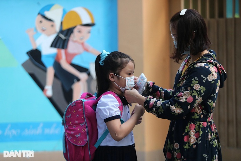 F0 học sinh tăng: Chuyên gia đề nghị thí điểm xét nghiệm và giữ lại lớp - 1 F0 học sinh tăng: Chuyên gia đề nghị thí điểm xét nghiệm và giữ lại lớp - 1