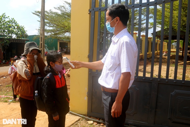 Đắk Nông cấp tốc cho học sinh tạm dừng đến trường - 1