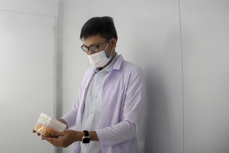 Bình dân hóa đông trùng hạ thảo, đôi bạn U40 khởi nghiệp kiếm bộn - 3 Bình dân hóa đông trùng hạ thảo, đôi bạn U40 khởi nghiệp kiếm bộn - 3