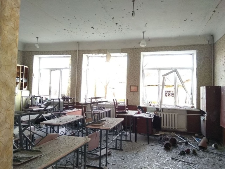 Chiến sự Đông Ukraine nóng rực, dân thường, dân quân phe ly khai thiệt mạng - 1