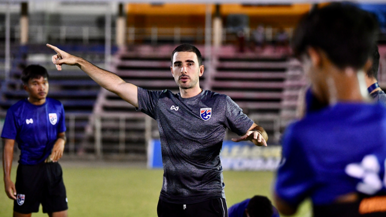 HLV U23 Thái Lan thừa nhận e ngại hai cầu thủ Việt Nam - 1 HLV U23 Thái Lan thừa nhận e ngại hai cầu thủ Việt Nam - 1