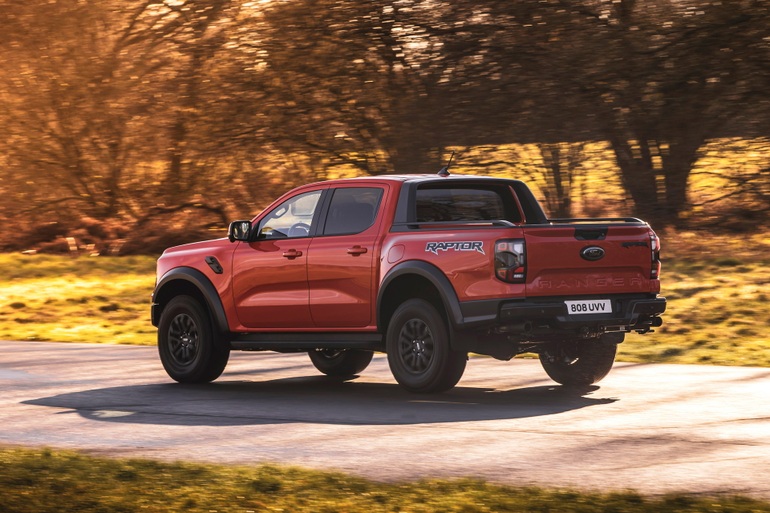 Ford Ranger Raptor thế hệ mới ra mắt, có bản V6 tăng áp kép - 11