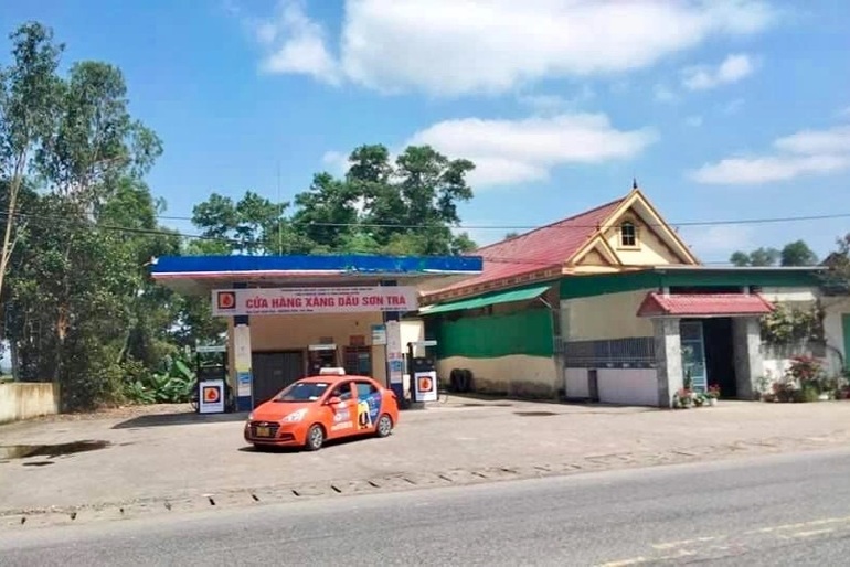 2 cửa hàng ngừng bán xăng dầu bị phạt 45 triệu đồng - 1 2 cửa hàng ngừng bán xăng dầu bị phạt 45 triệu đồng - 1