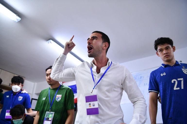 U23 Việt Nam nhiều F0, HLV Thái Lan đứng ngồi không yên - 2 U23 Việt Nam nhiều F0, HLV Thái Lan đứng ngồi không yên - 2