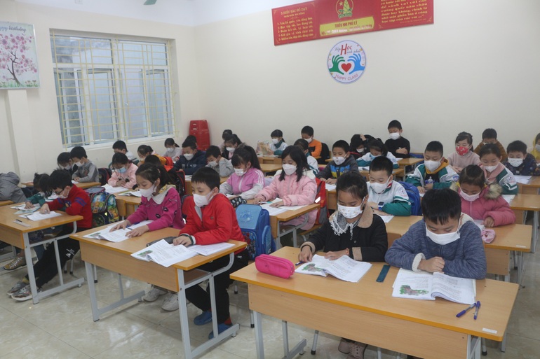 F0 tăng nhanh, trẻ mầm non, học sinh tiểu học chuyển sang học trực tuyến - 1 F0 tăng nhanh, trẻ mầm non, học sinh tiểu học chuyển sang học trực tuyến - 1