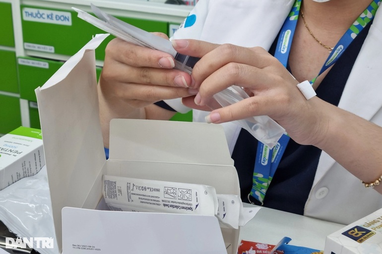 F0 tăng cao, kit test khan hàng, giá nhảy múa, có nơi chỉ bán... 2 bộ - 2 F0 tăng cao, kit test khan hàng, giá nhảy múa, có nơi chỉ bán... 2 bộ - 2