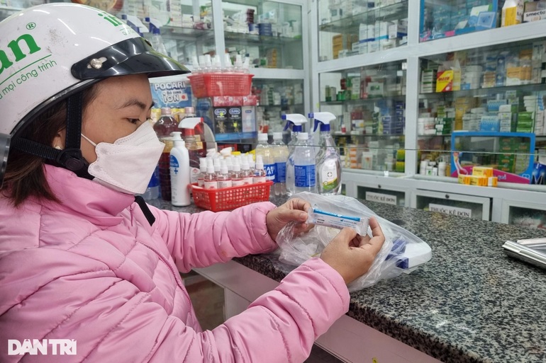 F0 tăng cao, kit test khan hàng, giá nhảy múa, có nơi chỉ bán... 2 bộ - 4 F0 tăng cao, kit test khan hàng, giá nhảy múa, có nơi chỉ bán... 2 bộ - 4