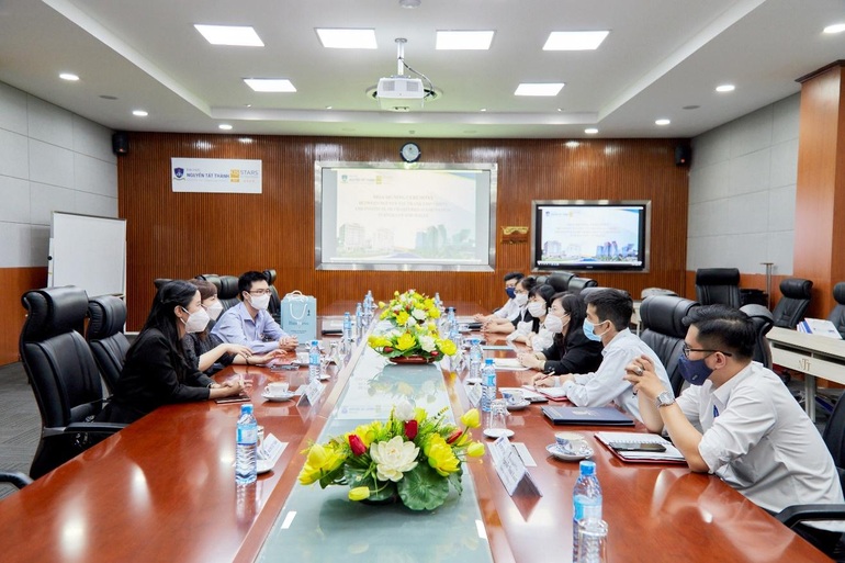 ĐH Nguyễn Tất Thành tích hợp hai môn của ICAEW CFAB vào giảng dạy - 2 ĐH Nguyễn Tất Thành tích hợp hai môn của ICAEW CFAB vào giảng dạy - 2