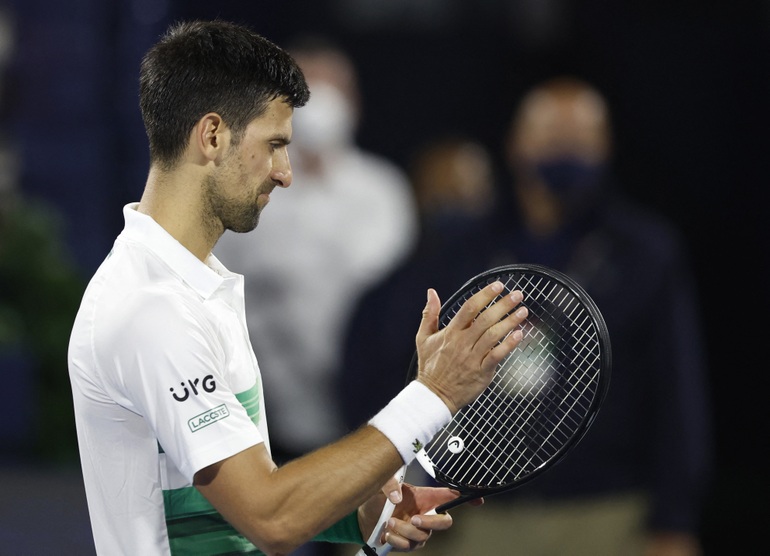 Thua sốc trước tay vợt hạng 123, Djokovic mất vị trí số một thế giới - 2 Thua sốc trước tay vợt hạng 123, Djokovic mất vị trí số một thế giới - 2
