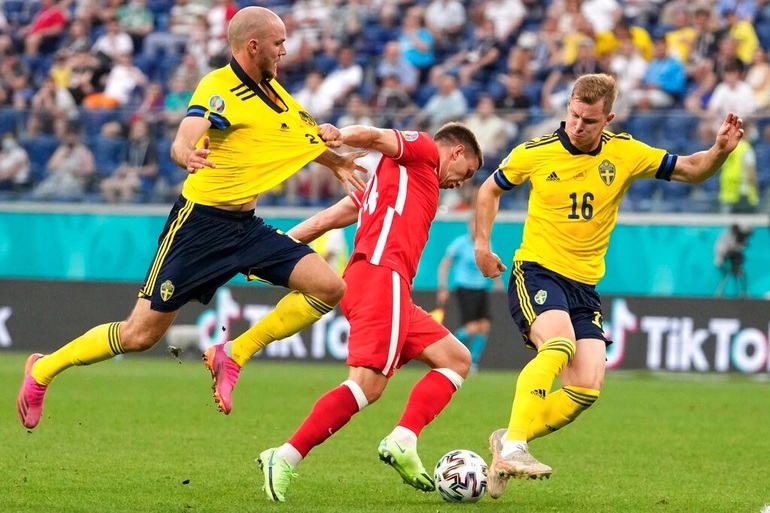 Ba Lan, CH Séc, Thụy Điển từ chối đến Nga đá play-off World Cup - 1