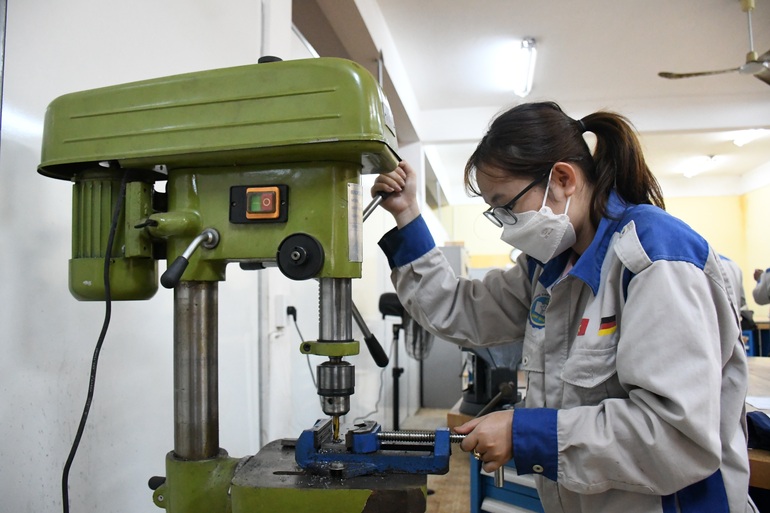 Học sinh, sinh viên các cơ sở giáo dục nghề nghiệp tại Quảng Ngãi dễ dàng tìm được việc làm ngay sau khi tốt nghiệp.