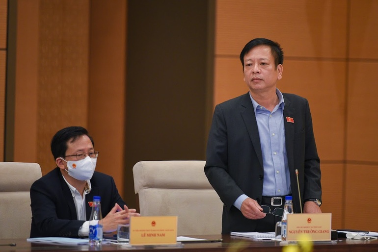 Đại biểu Quốc hội lo biên chế ngành giáo dục có giảm nhưng không tinh - 1 Đại biểu Quốc hội lo biên chế ngành giáo dục có giảm nhưng không tinh - 1