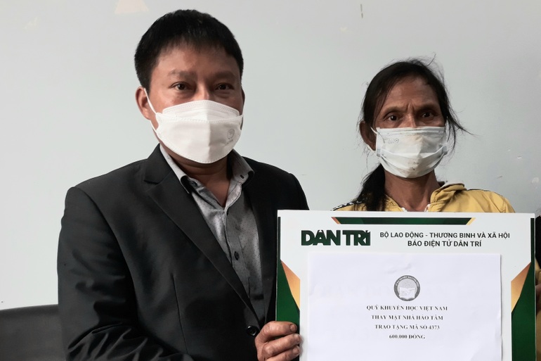 Bạn đọc Dân trí giúp đỡ 2 mẹ con khuyết tật hơn 119 triệu đồng - 2 Bạn đọc Dân trí giúp đỡ 2 mẹ con khuyết tật hơn 119 triệu đồng - 2