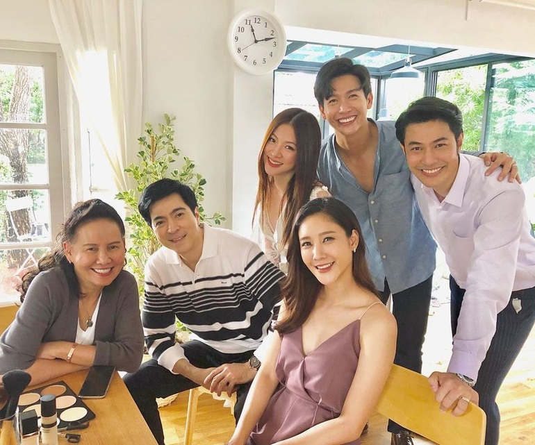 Hình ảnh cuối và tiết lộ bí ẩn về vụ minh tinh rơi xuống sông, mất tích - 7 Hình ảnh cuối và tiết lộ bí ẩn về vụ minh tinh rơi xuống sông, mất tích - 7
