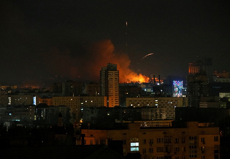 Giao tranh ác liệt gần Kiev, 200 người phía Ukraine bị thương - 1