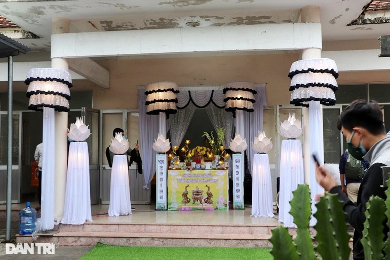 Các nạn nhân trong vụ lật ca nô đang được đưa về quê an táng - 3 Các nạn nhân trong vụ lật ca nô đang được đưa về quê an táng - 3