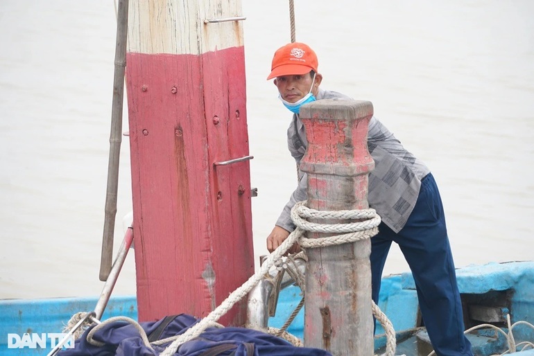 Khó khăn kép của ngư dân làm nghề đánh bắt hải sản - 3 Khó khăn kép của ngư dân làm nghề đánh bắt hải sản - 3