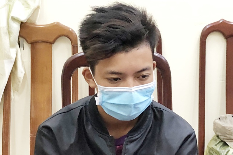 Thanh niên 17 tuổi giết, cướp tiền của cụ ông 90 tuổi - 2 Thanh niên 17 tuổi giết, cướp tiền của cụ ông 90 tuổi - 2