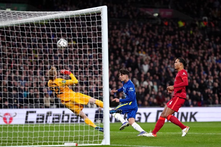 Kepa đá hỏng luân lưu, Chelsea cay đắng nhìn Liverpool vô địch Carabao Cup - 11