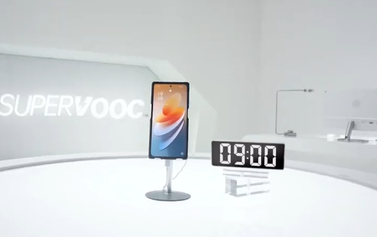 Công nghệ sạc pin siêu tốc của Oppo cho phép sạc đầy thỏi pin 4.500mAh chỉ sau 9 phút (Ảnh cắt từ clip).