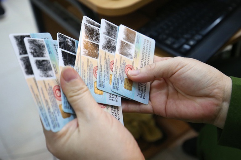 Thẻ căn cước công dân sớm thay giấy phép lái xe, thẻ ngân hàng - 1