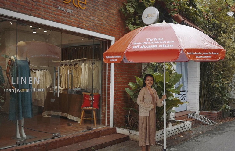 Tiếp thêm nghị lực cho phụ nữ làm chủ doanh nghiệp - 4 Tiếp thêm nghị lực cho phụ nữ làm chủ doanh nghiệp - 4