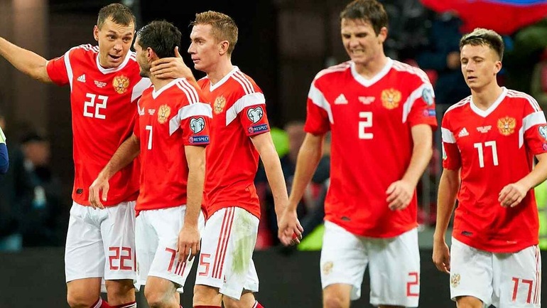 Bóng đá Nga có động thái bất ngờ sau khi lĩnh đòn trừng phạt của UEFA? - 1
