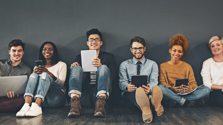 Gen Z mỏi mắt tìm việc phù hợp do đại dịch Covid-19 - 1 Gen Z mỏi mắt tìm việc phù hợp do đại dịch Covid-19 - 1