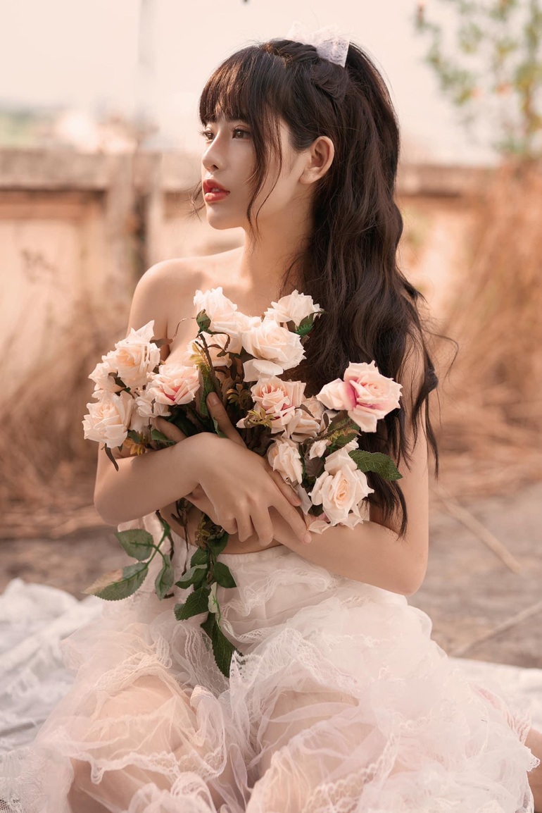 Sexy không phải hư, kín cổng cao tường chưa chắc đã ngoan - 4 Sexy không phải hư, kín cổng cao tường chưa chắc đã ngoan - 4