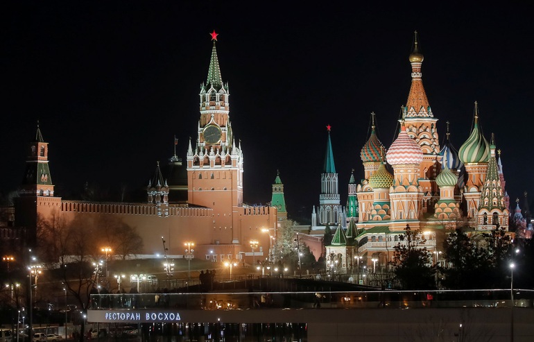 Nga trở thành nước hứng chịu nhiều lệnh trừng phạt nhất thế giới - 1