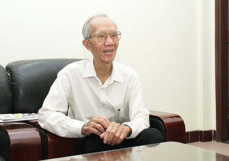 Giáo sư Phùng Văn Tửu chuyên gia đầu ngành Văn học phương Tây qua đời - 1
