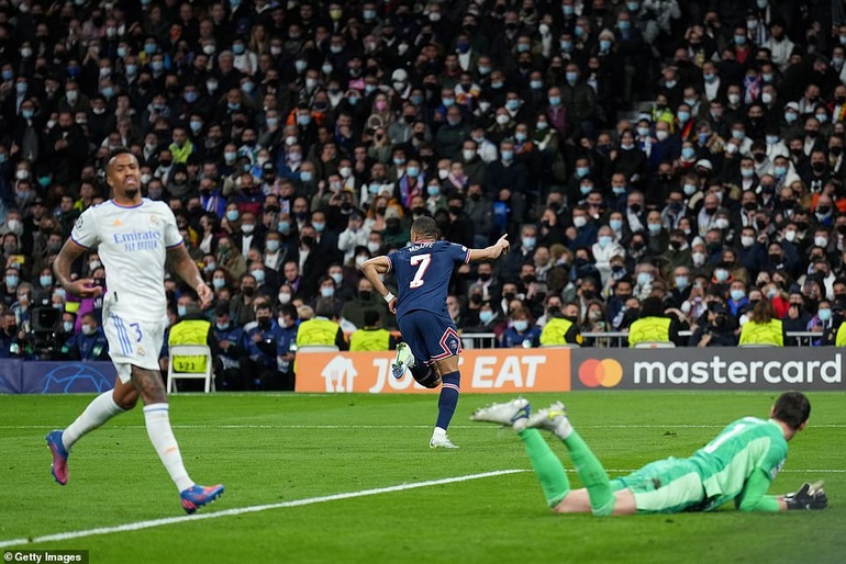 Ngược dòng hạ PSG, Real Madrid tiến vào tứ kết Champions League - 3 Ngược dòng hạ PSG, Real Madrid tiến vào tứ kết Champions League - 3
