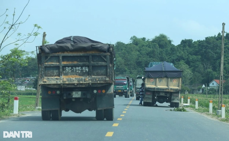 Hung thần xa lộ dàn hàng ngang trên đường - 5 Hung thần xa lộ dàn hàng ngang trên đường - 5