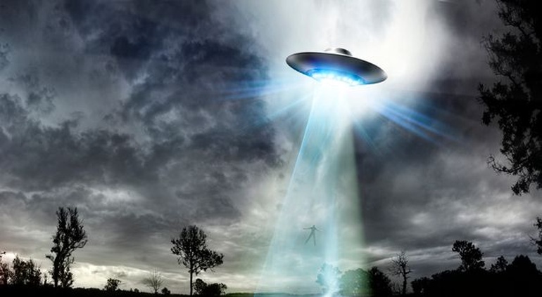NASA tuyên bố tham gia cuộc săn lùng UFO - 1
