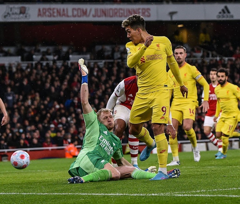 Đè bẹp Arsenal, Liverpool chỉ còn kém Man City một điểm - 2