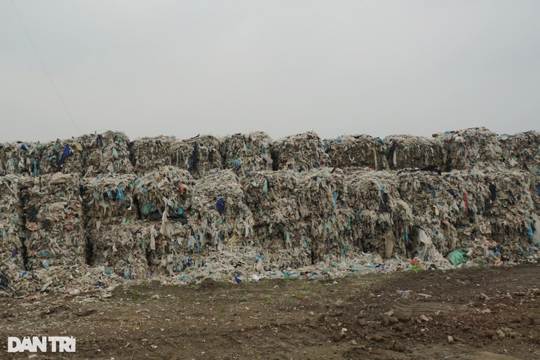 Cục Bảo vệ môi trường lên tiếng vụ 5.000 tấn rác nằm ì ở khu đô thị - 1