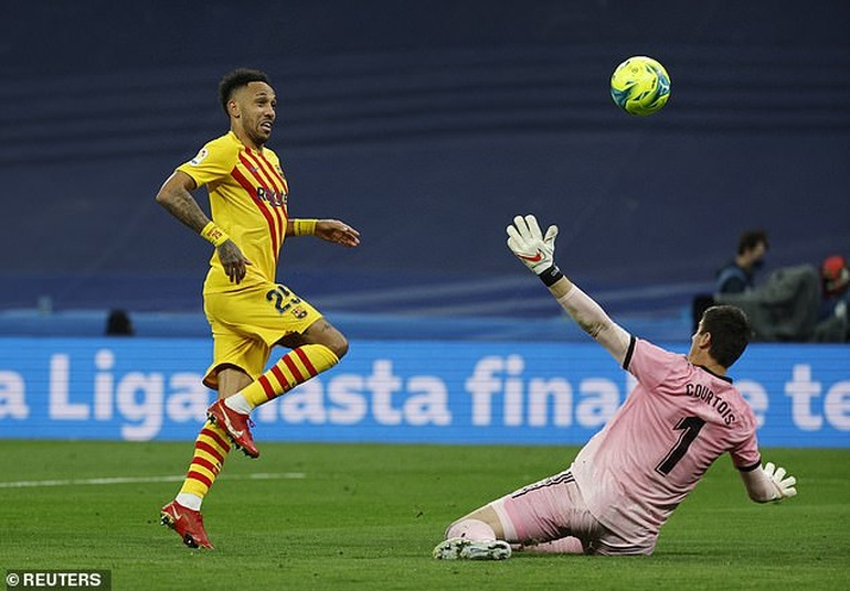 Barcelona thắng đậm Real Madrid 4-0 tại Bernabeu - 1 Barcelona thắng đậm Real Madrid 4-0 tại Bernabeu - 1