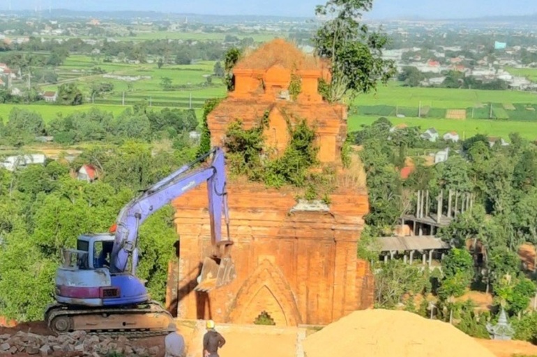 The 1,000-year-old ancient tower is threatened: The province directs the department to withdraw official documents - 2