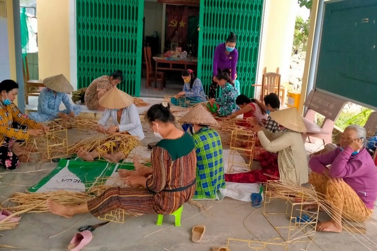 Người phụ nữ tạo việc làm cho 300 lao động ở xứ muỗi kêu như sáo thổi - 4