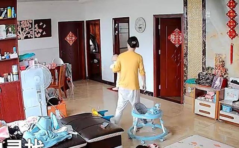 Mẹ hoảng hốt tìm con, cảnh sau đó khiến nhiều người bật cười - 2 Mẹ hoảng hốt tìm con, cảnh sau đó khiến nhiều người bật cười - 2