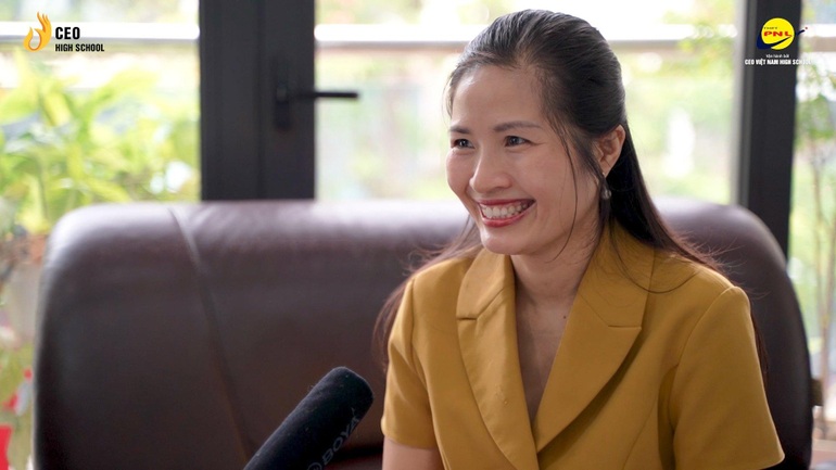 Phụ huynh CEO High School: Con tự lập, biết cách chia sẻ với bố mẹ nhiều hơn - 2 Phụ huynh CEO High School: Con tự lập, biết cách chia sẻ với bố mẹ nhiều hơn - 2
