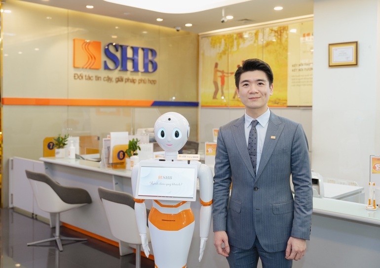 SHB đưa robot thông minh vào phục vụ giao dịch - 4