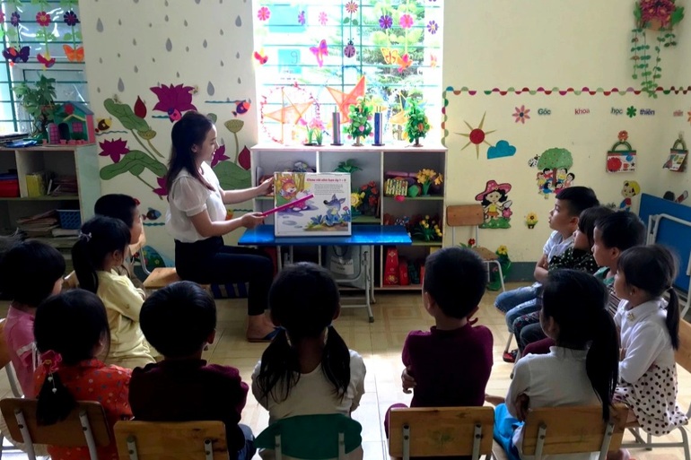 Xót xa hàng chục giáo viên mầm non biên giới nhiều tháng đi dạy không lương - 3 Xót xa hàng chục giáo viên mầm non biên giới nhiều tháng đi dạy không lương - 3