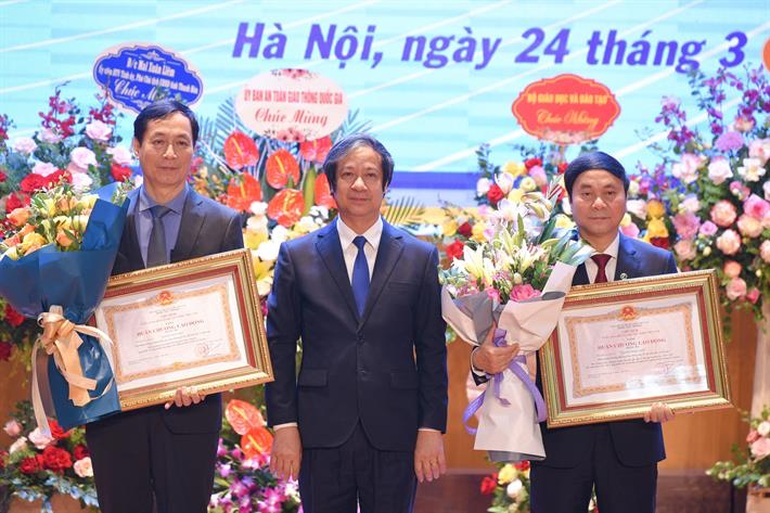 Bộ trưởng GD-ĐT: Bài công bố quốc tế là công cụ để chúng ta hội nhập - 2 Bộ trưởng GD-ĐT: Bài công bố quốc tế là công cụ để chúng ta hội nhập - 2